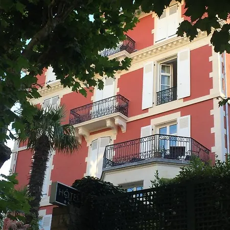 & Espace Bien-etre La Maison Du Lierre 3*