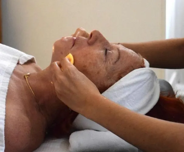 酒店 & Espace Bien-etre La Maison Du Lierre 比亚里茨