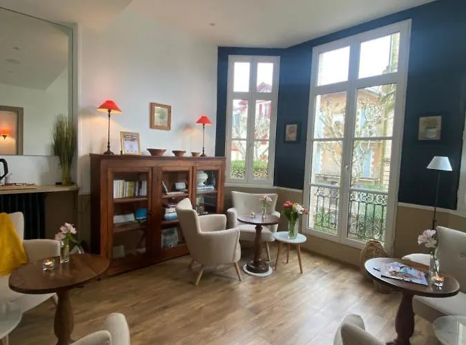 Hotell & Espace Bien-etre La Maison Du Lierre Biarritz