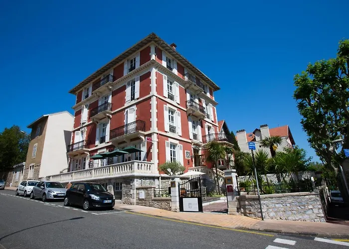 & Espace Bien-etre La Maison Du Lierre מלון 3*