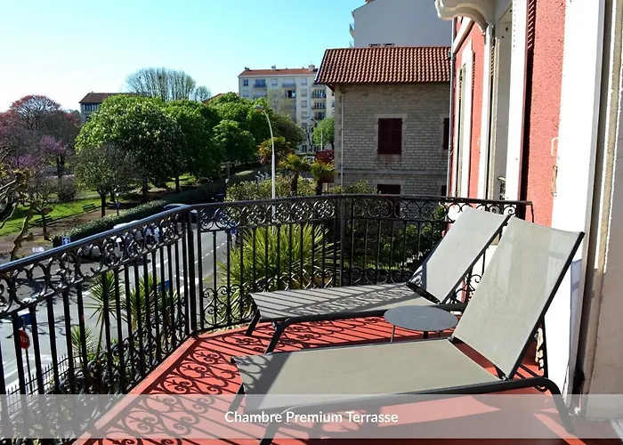 & Espace Bien-etre La Maison Du Lierre 3* Biarritz